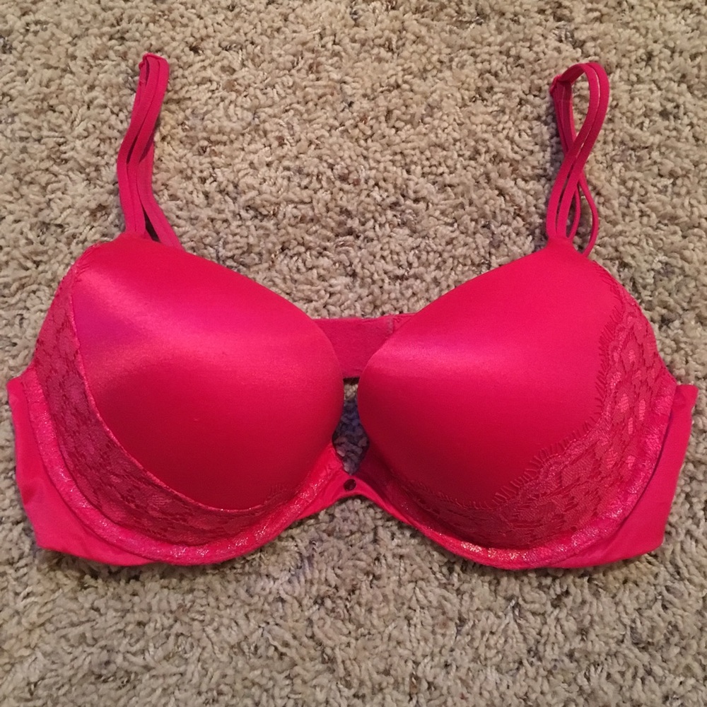 Victorias Secret very sexy push up bra